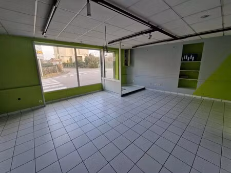 local commercial avec vitrine