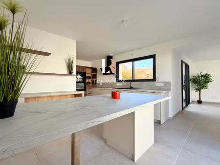 maison de caractère d'exception à la rochelle