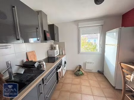 location appartement 3 pièces 57m² st etienne de tulmont 82410