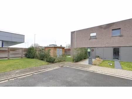 huis te huur in roeselare met 3 slaapkamers