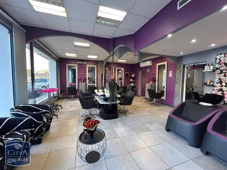 local commercial à louer - le pontet (84) - 1 146€