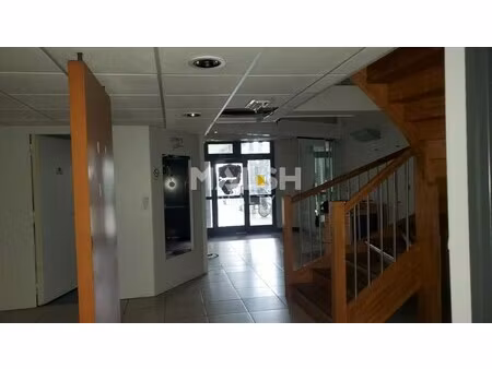 location local commercial 120m²