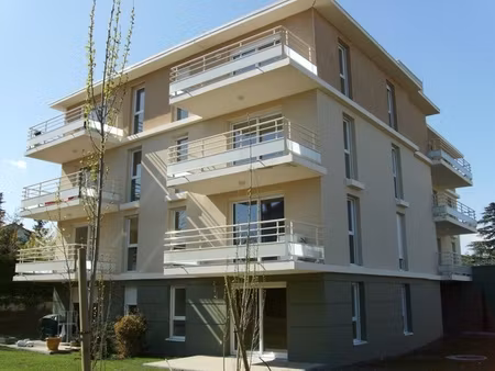location appartement 2 pièces 44m²