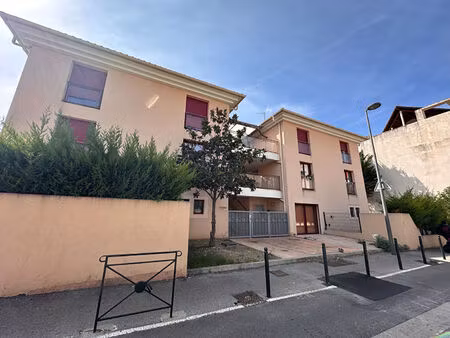 location appartement 2 pièces 50 m² à aix-en-provence (13090)