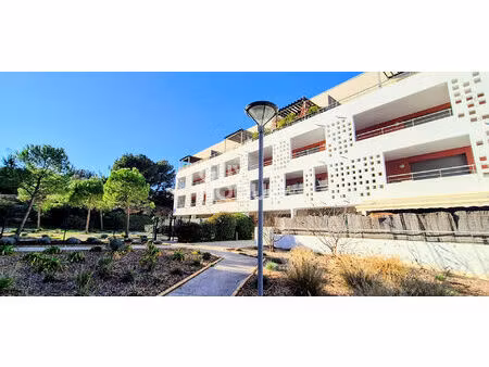 aix-en-provence   bel appartement de type 3 offrant 63 m² (2015) ascenseur  terrasse 17 m²