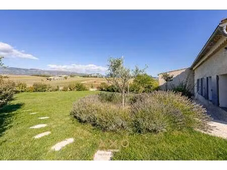 maison de luxe à vendre à moustiers-sainte-marie : 1 395 000 €