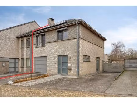 landelijk gelegen 3-gevel met 3 slaapkamers en epc a