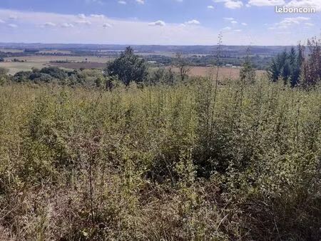terrain 1 096 m² giroussens