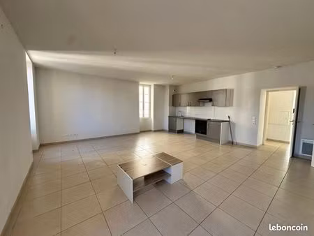 appartement 3 pièces 84 m²