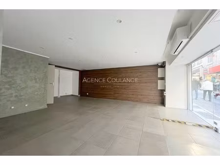 location local commercial 32m² la ciotat 13600