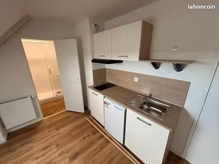 studio à louer sainte gemmes sur loire