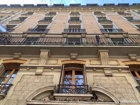 appartement 3 pièces de 49m² meublé dans le 19e arrondissement