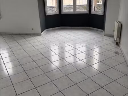 t2/t3 orleans centre en face de l'hopital