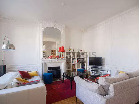 appartement 3 chambres meublé avec ascenseur  cheminée et concierge