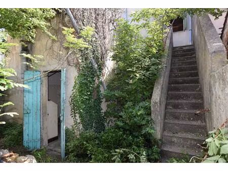 châteaurenard maison de ville 5 pièces à rénover avec cour et atelier