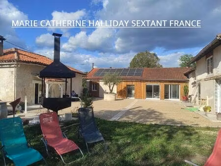 ferme restauree avec gout comprenant 2 gites sur 6700 m2 de terrain