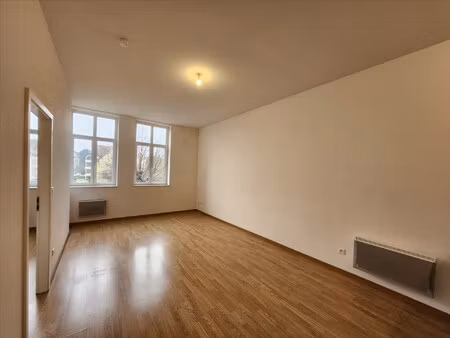 location appartement 2 pièces 46m²