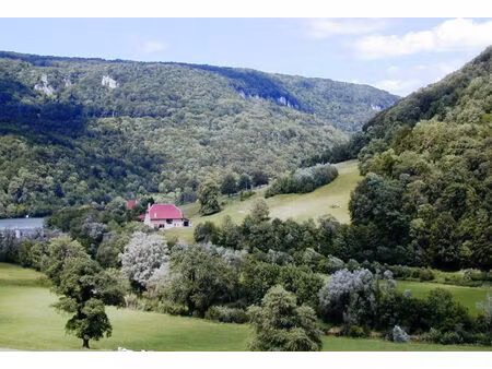 vente divers 14 pièces 829 m² soulce-cernay (25190)