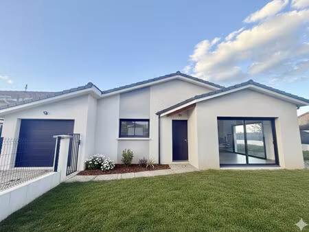 vente maison 4 pièces 100 m² anneyron (26140)