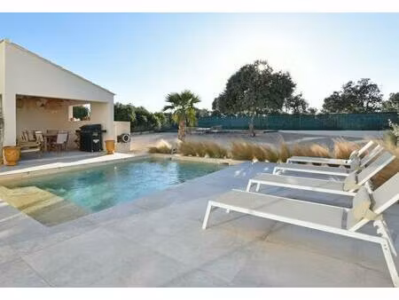 achat : maison (30900)