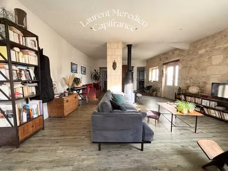 vente maison 6 pièces 153 m² à cadillac-en-fronsadais (33240)  269 800 €