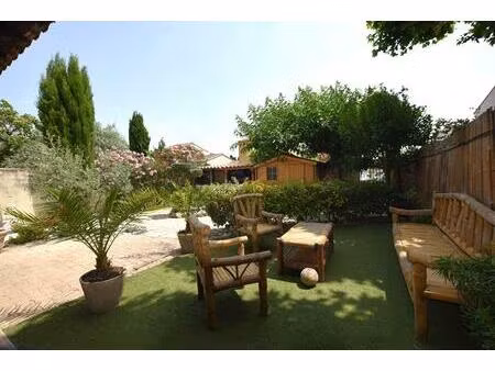 cabannes - partie de mas rénovée  6 pièces terrasse  buanderie  cellier  cave