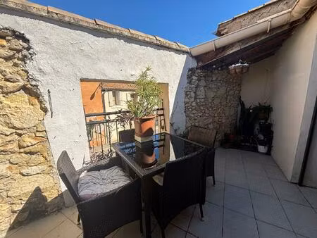 coursan immeuble avec t2 loué et maison t3 avec garage