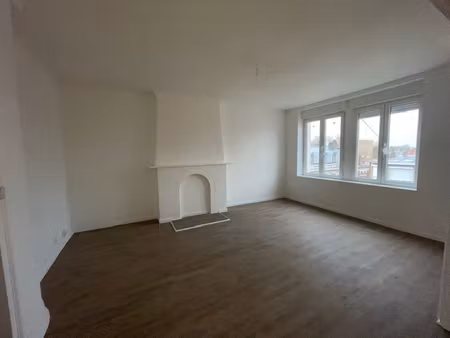 location appartement 2 pièces 58m²