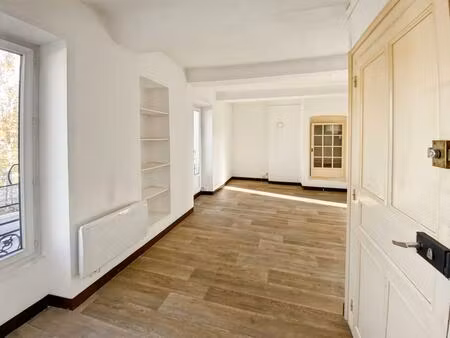 location appartement 3 pièces 54 m² à forcalquier (04300)