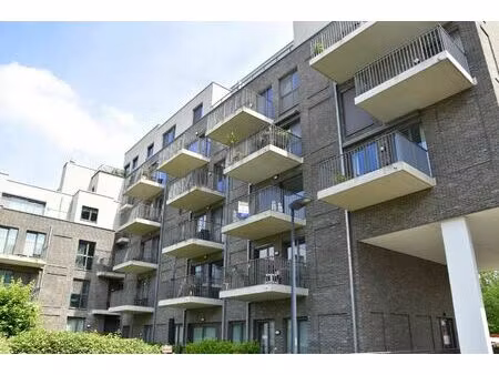 recent 2-slaapkamerappartement met ondergrondse autostandplaats in het centrum van gullege