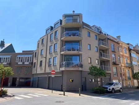 felbegeerde parkeerplaats in het hartje van blankenberge