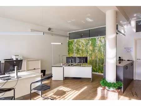 kantoor- of praktijkruimte van +- 90 m² nabij uz gasthuisberg