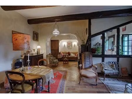 maison de 5 pièces de 134 m² à pézenas