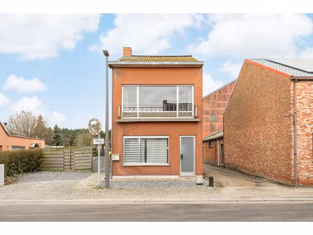 huis te koop in zandvliet met 3 slaapkamers