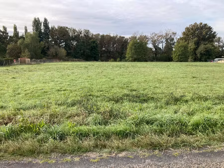 vente terrain 1700 m² camps-sur-l’isle (33660)