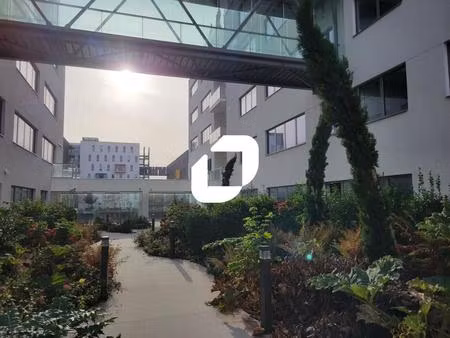 a louer  transports en commun a proximite immediate