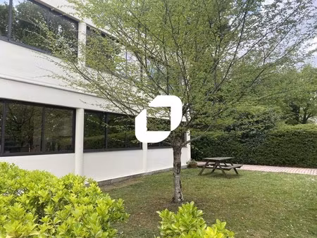 location bureau merignac 33700