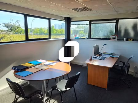 location bureau pessac 33600