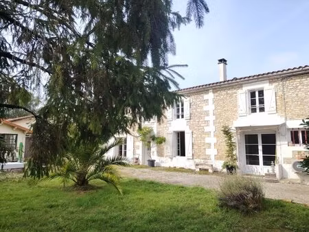 maison de campagne proche de saint-savinien