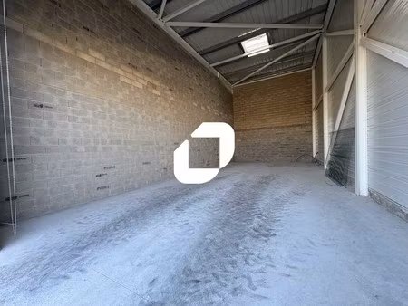 location local d'activités mere 78490