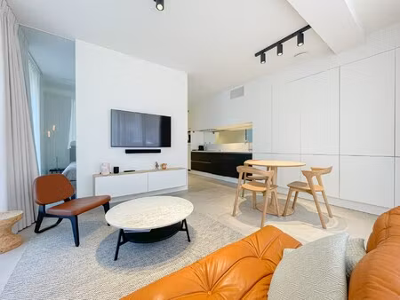 appartement te koop in knokke-heist met 2 slaapkamers