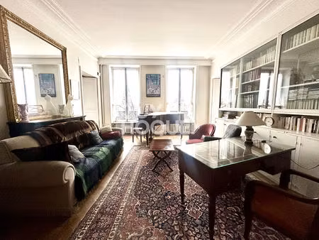 paris iii- enfant rouge : appartement 5 pièces - 125m²