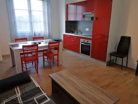 location appartement 2 pièces 44 m² à saint-privat-d’allier (43580)