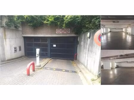 parking à louer à berchem-sainte-agathe (vbd82042)