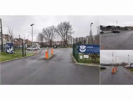 parking à louer à forest (vbd81998)