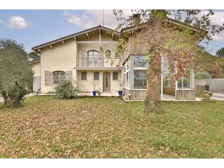 maison familiale lumineuse de 204 m² à la teste-de-buch