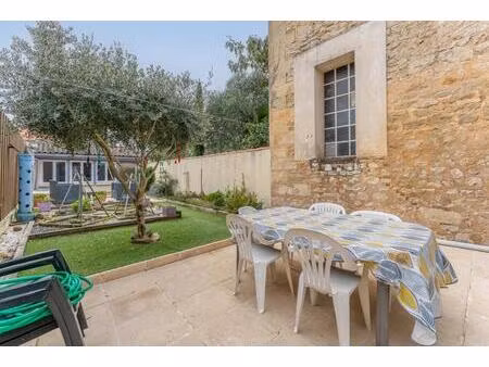 maison de caractère avec jardin à pauillac
