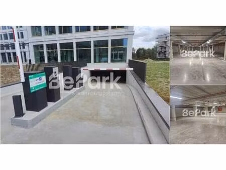 parking à louer à afsnee (vbd81783)