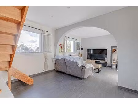 maison rénovée 4 pièces avec jardin à coubert