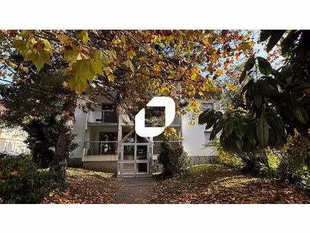 a vendre  proche tribunal